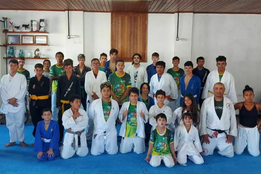 Torneios de esportes individuais estimulam alunos nas escolas municipais -  Prefeitura de Laguna