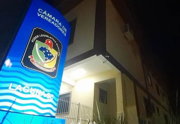 Vereador de Laguna é acusado de assédio sexual por ex-servidora