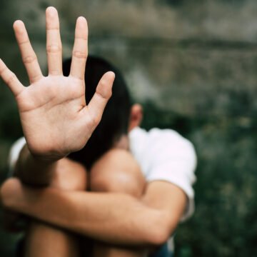 Violações sexuais contra crianças crescem quase 70% no Brasil Violações sexuais contra crianças crescem quase 70% no Brasil