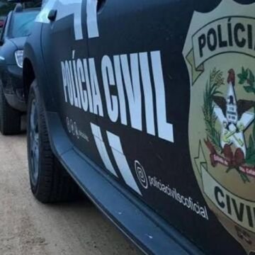 Polícia Civil de Capivari de Baixo cumpre mandado de internação contra adolescente Polícia Civil de Capivari de Baixo cumpre mandado de internação contra adolescente