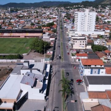 Alterações no cruzamento da avenida Pedro Zapeline, em Tubarão, são iniciadas Alterações no cruzamento da avenida Pedro Zapeline, em Tubarão, são iniciadas