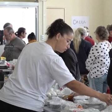 Bazar da Solidariedade foi realizado neste sábado (3) Bazar da Solidariedade foi realizado neste sábado (3)