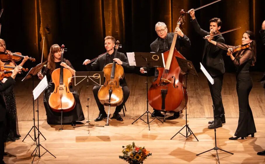 Orquestra da Áustria encanta espectadores em Capivari de Baixo