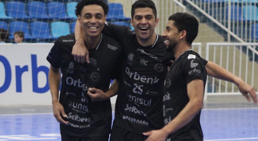 Tubarão Futsal tem jogo decisivo contra o Florianópolis pelo Estadual