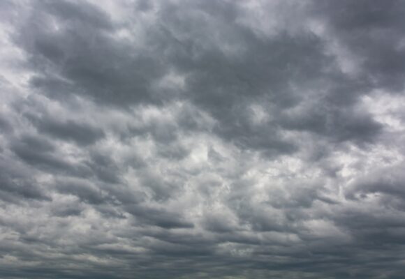 Frente fria deve trazer frio intenso e temporais a Santa Catarina