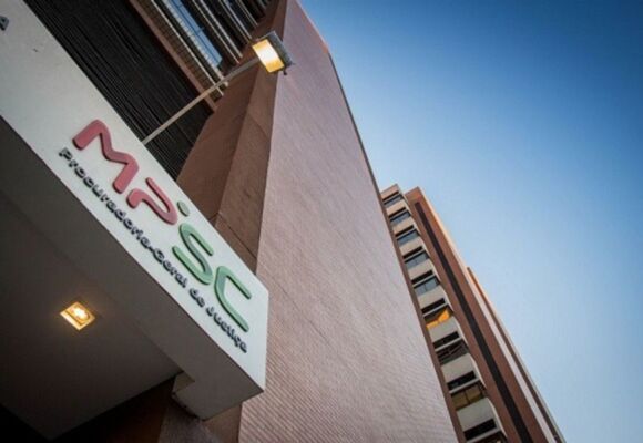 Homem é denunciado pelo MPSC por série de crimes cometidos na mesma noite