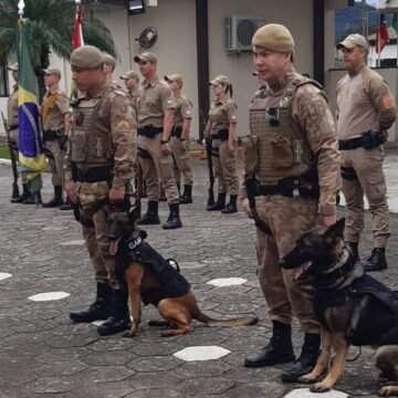 Solenidade marca formatura de promoção de oficiais e praças da Polícia Militar em Tubarão