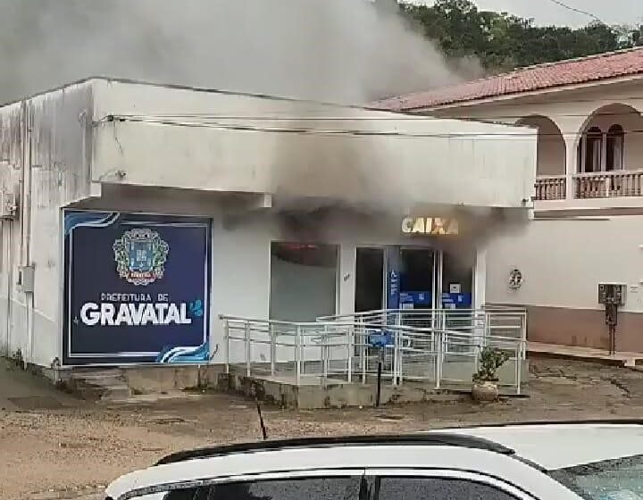 Terminal da Caixa na prefeitura de Gravatal pega fogo