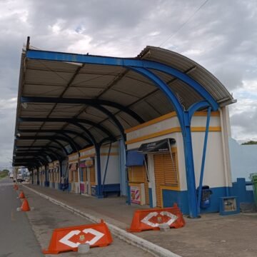 Defesa Civil interdita terminal de passageiros de Imbituba após fortes ventos Defesa Civil interdita terminal de passageiros de Imbituba após fortes ventos