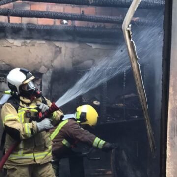 Incêndio destrói residência em Jaguaruna