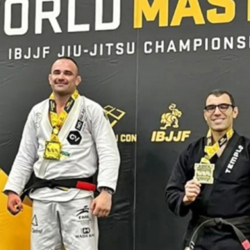 Policial militar de Criciúma faz história e se consagra campeão mundial de Jiu-jitsu Policial militar de Criciúma faz história e se consagra campeão mundial de Jiu-jitsu