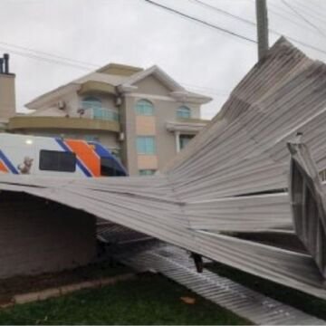 Temporais e ciclone extratropical causam caos em Santa Catarina