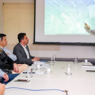 Situação da rodovia Aggeu Medeiros é discutida em reunião na Amurel