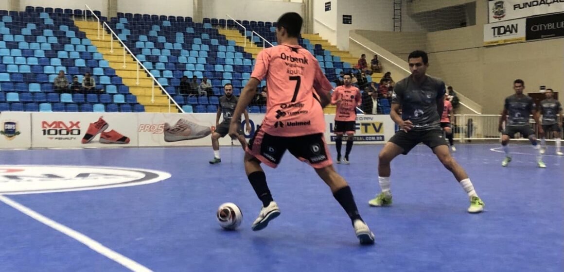 Outubro de decisões: Tubarão Futsal jogará três competições no mês