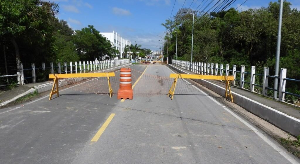 Engenheiro recomenda interdição e obras emergenciais na ponte do Santo André, em Capivari de Baixo