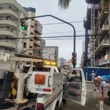 Semáforos auxiliares serão colocados em quatro cruzamentos de Tubarão