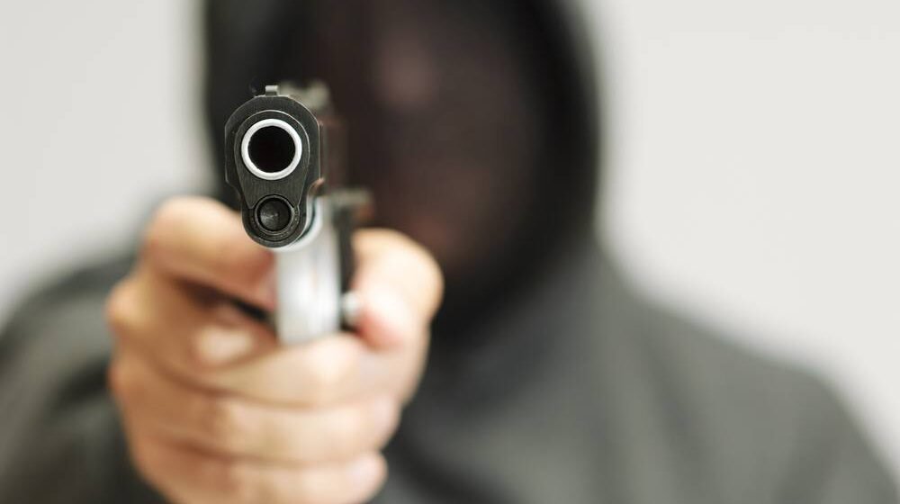 Criminosos atiram contra vigilante de empresa em Braço do Norte