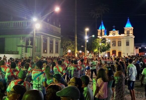  Pré-carnaval: Liga das Escolas de Samba de Laguna não aceita proposta da prefeitura