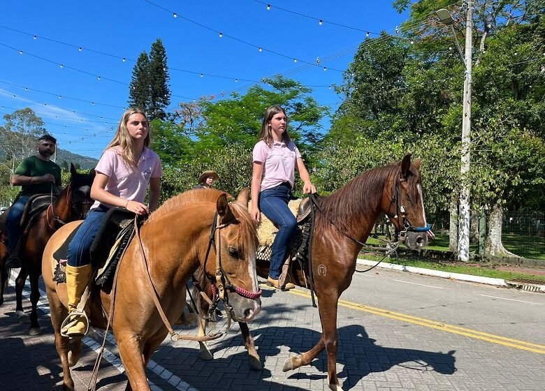 Primeiros tropeiros são lembrados em Cavalgada