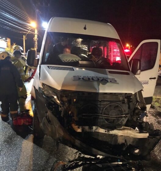Carro da secretaria da Saúde de Orleans se envolve em acidente na SC-390