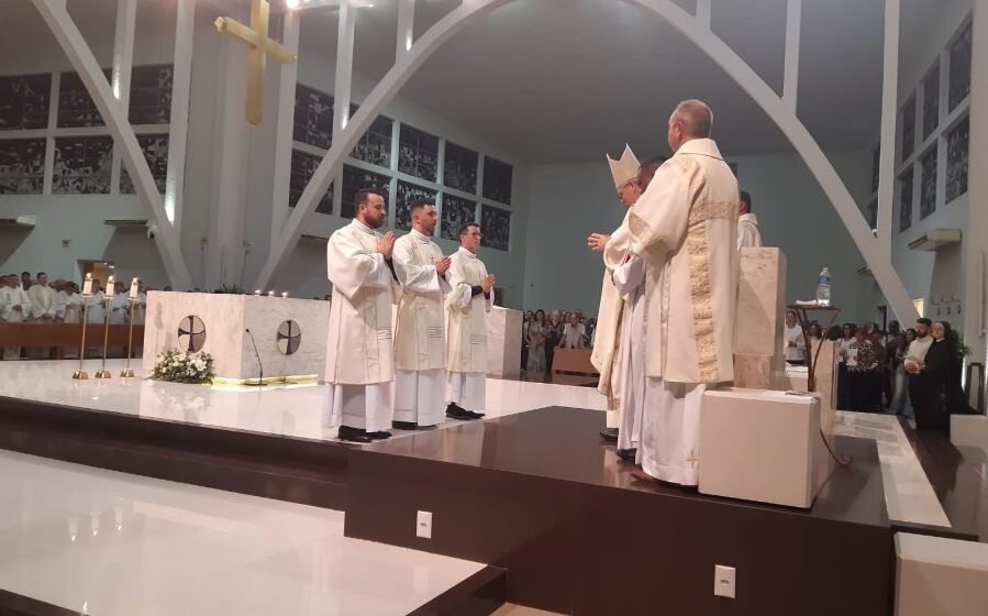 Diocese de Tubarão anuncia datas das ordenações presbiterais dos novos diáconos