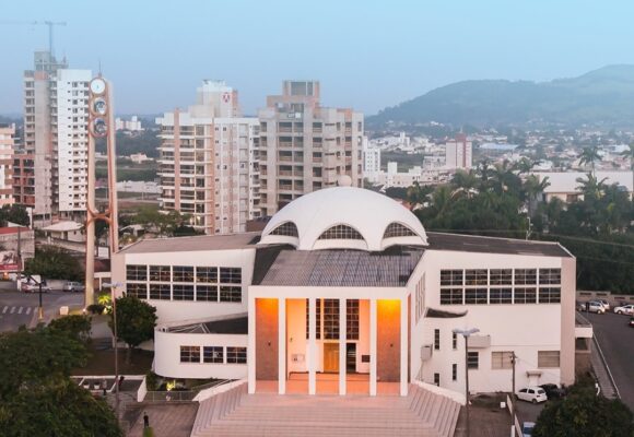 Nossa Senhora da Piedade: feriado municipal em Tubarão terá serviços essenciais e festa na Catedral