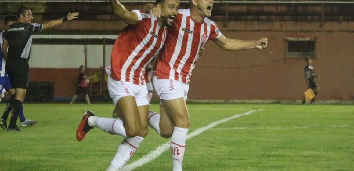 Campeonato Catarinense: Hercílio Luz vence o Avaí com gol no último lance do jogo
