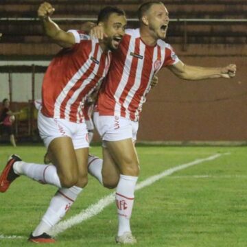 Campeonato Catarinense: Hercílio Luz vence o Avaí com gol no último lance do jogo Campeonato Catarinense: Hercílio Luz vence o Avaí com gol no último lance do jogo