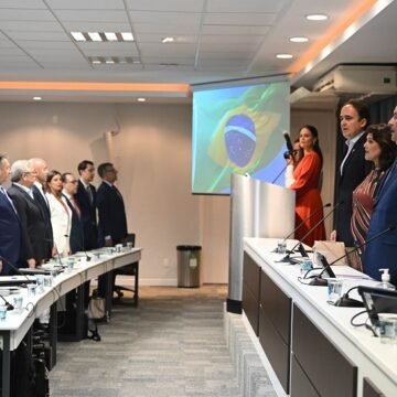 Novos secretários de Estado são empossados pelo governador