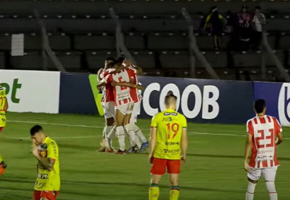 Brusque e Hercílio Luz empatam pelo Campeonato Catarinense