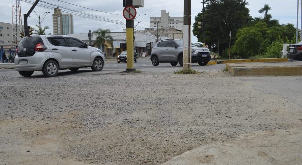 Reparos na cabeceira da ponte Nereu Ramos serão concluídos nos próximos dias