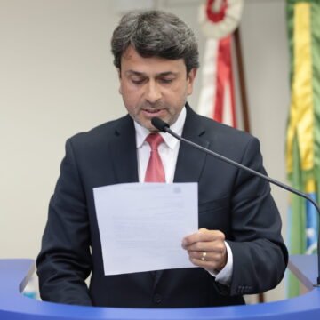 Vereador Thiago Zabotti renuncia mandato em Tubarão Vereador Thiago Zabotti renuncia mandato em Tubarão