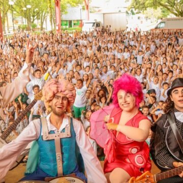 “Arroz e Feijão: em Colapso no Sistema”: arte e educação nutricional em espetáculo “Arroz e Feijão: em Colapso no Sistema”: arte e educação nutricional em espetáculo