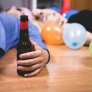 Saiba como evitar a ressaca durante e após o Carnaval Saiba como evitar a ressaca durante e após o Carnaval