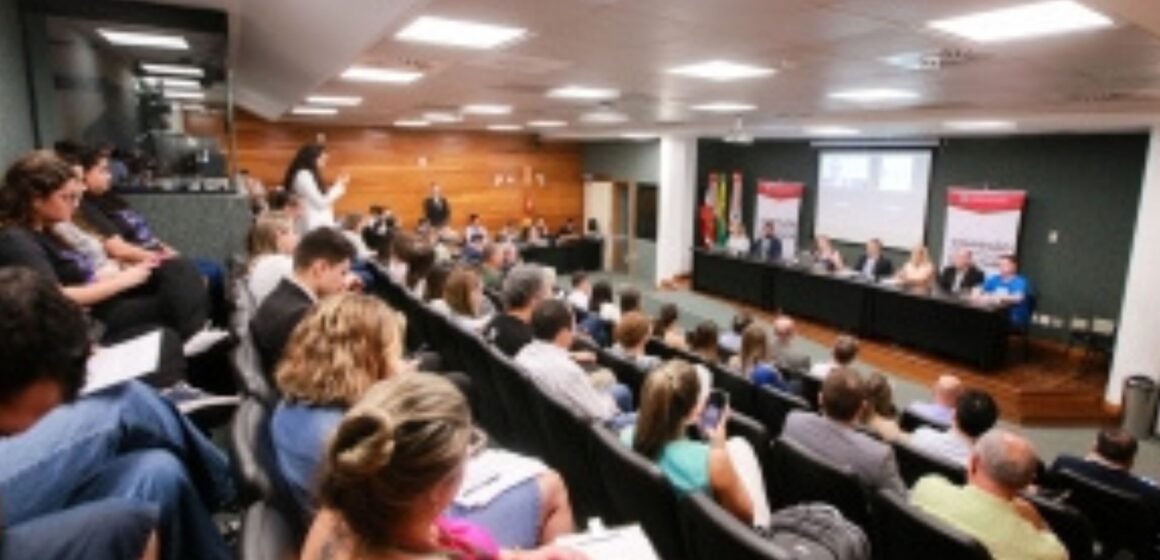 Audiência pública na Alesc discute ajustes no Programa Universidade Gratuita