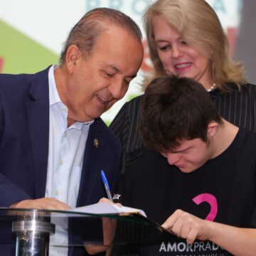 Governo de Santa Catarina lança Programa Gente Especial Governo de Santa Catarina lança Programa Gente Especial