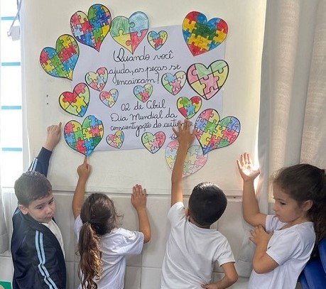 No Dia Mundial de Conscientização do Autismo municípios realizam ações em escolas