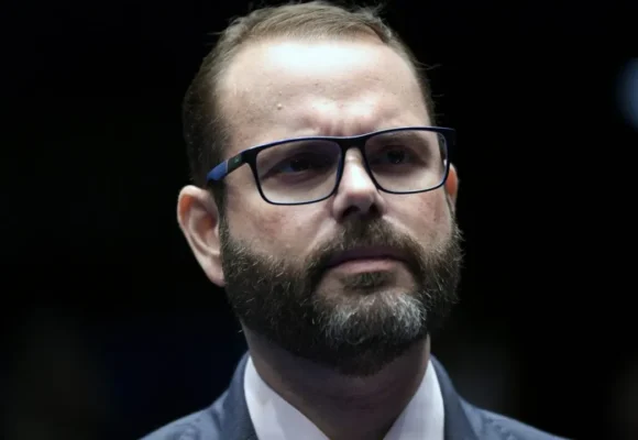 TSE pede mais provas sobre suposto abuso de poder econômico de Jorge Seif