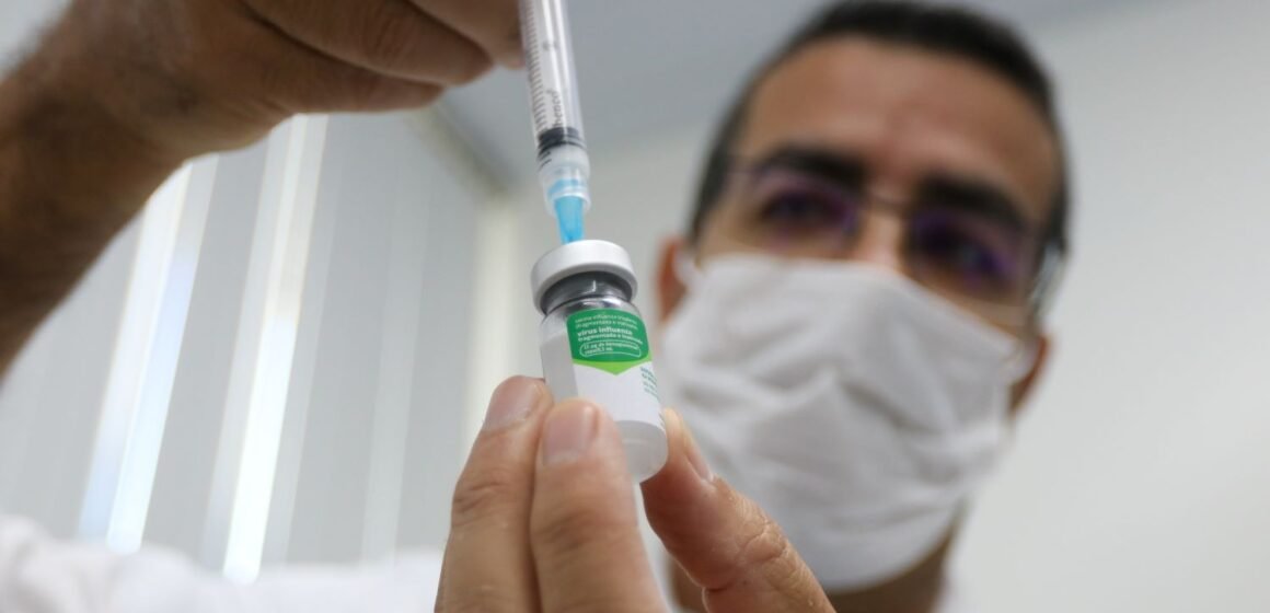 Secretaria da Saúde solicita ampliação do grupo prioritário da vacinação contra a gripe em Santa Catarina