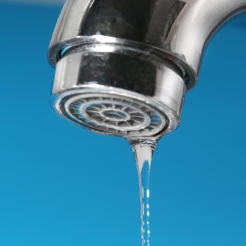 Dez bairros de Tubarão e sete de Capivari de Baixo podem ter o abastecimento de água comprometido até quarta (22)