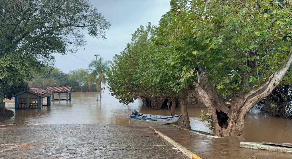 Viagem a Triunfo (RS) marca início de ação solidária de Tubarão Viagem a Triunfo (RS) marca início de ação solidária de Tubarão