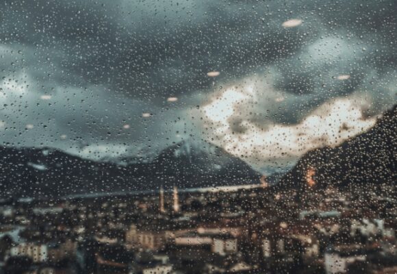 Ciclone extratropical traz ventos de até 70 km/h e risco de temporais