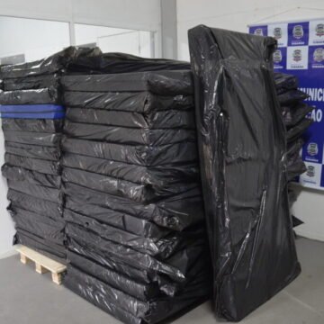 Escolas municipais de Tubarão recebem colchões novos