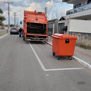 Nova empresa para a coleta do lixo, em Laguna, começa a atuar nesta terça-feira (11) Nova empresa para a coleta do lixo, em Laguna, começa a atuar nesta terça-feira (11)