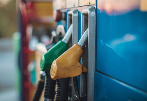 Santa Catarina: gasolina comum chega a R$ 6,20 e alcança maior preço do ano