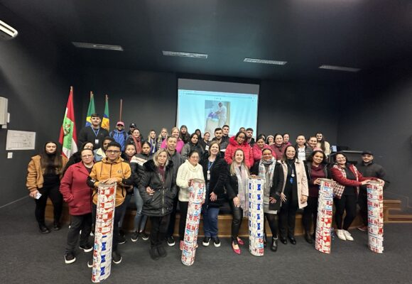 Estudantes do EJA do SESI Braço do Norte confeccionam mantas térmicas para moradores de rua
