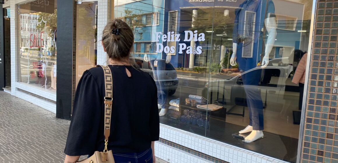 Comércio de Tubarão abrirá até mais tarde nestas sexta (9) e sábado (10), véspera do Dia dos Pais