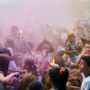 1º Festival das Cores reúne centenas de pessoas no Parque Diamante +Energia