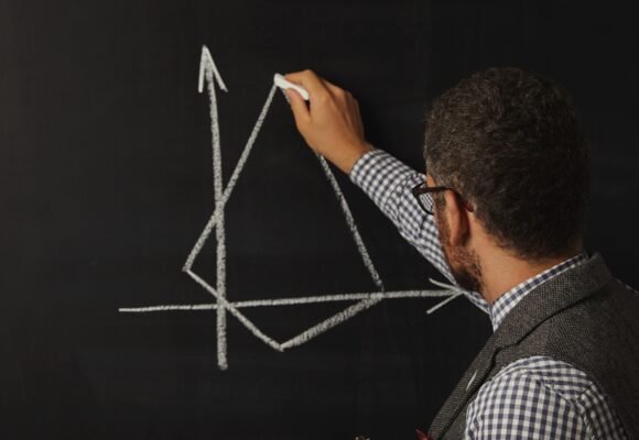 Assembleia Legislativa aprova reajuste de salários do magistério estadual