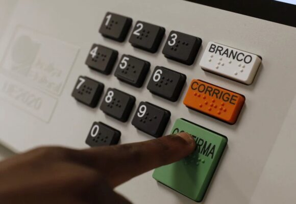 Eleições 2024: Quase 156 milhões de eleitores devem ir às urnas neste domingo (6) em todo o Brasil